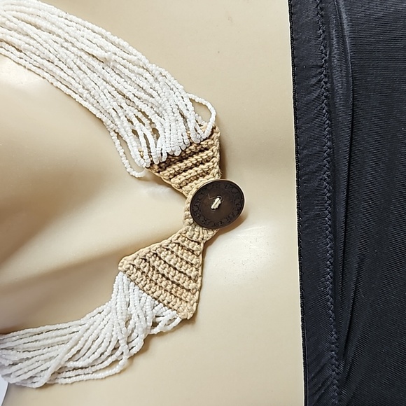 WHITE MULTI-STRAND BOHO BEADED NECKLACE - Picture 3 of 8